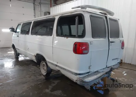 2000 Dodge Ram Wagon 3500 z USA, uszkodzony, nr VIN 2B5WB35Z4YK166747